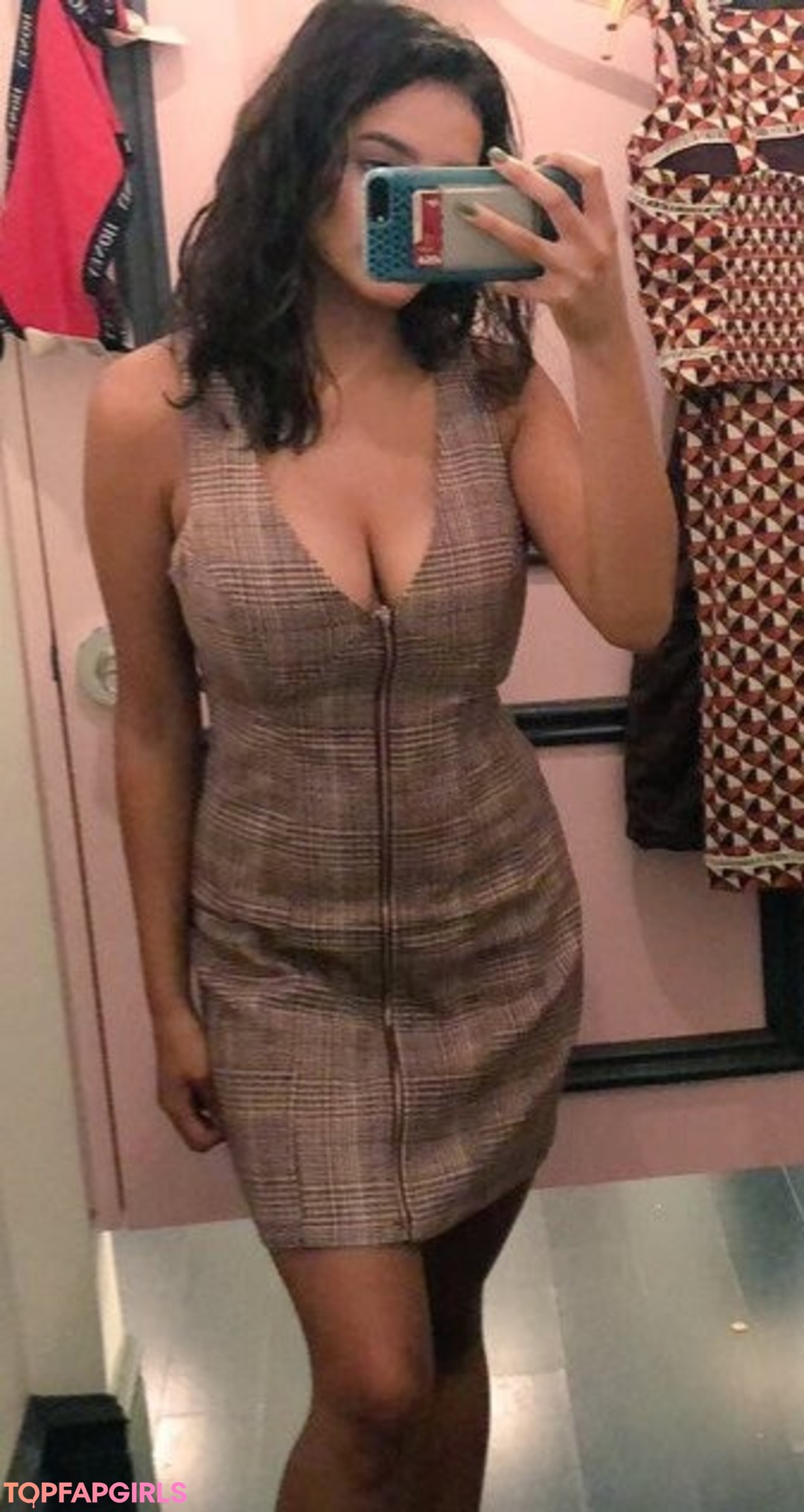 Leslie Sanchez exclusive actress pics