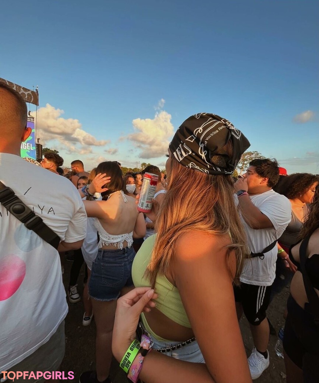 Leslie Sanchez exclusive model pictures