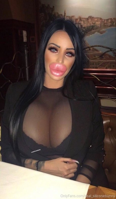 real siliconebunny model pornographic image