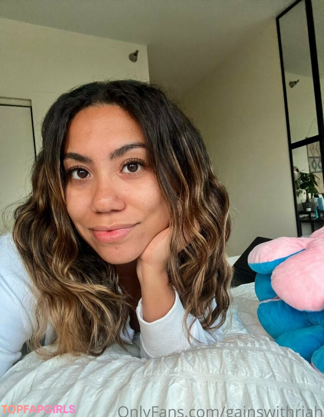 gainswithriah nice pornstar archive