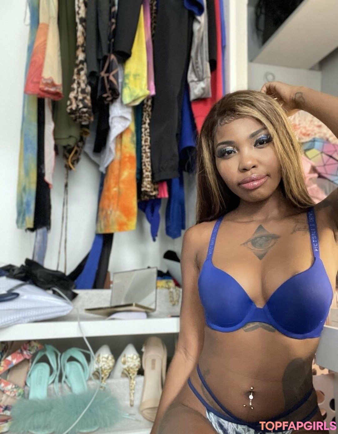 niiathefreak model exclusive galleries