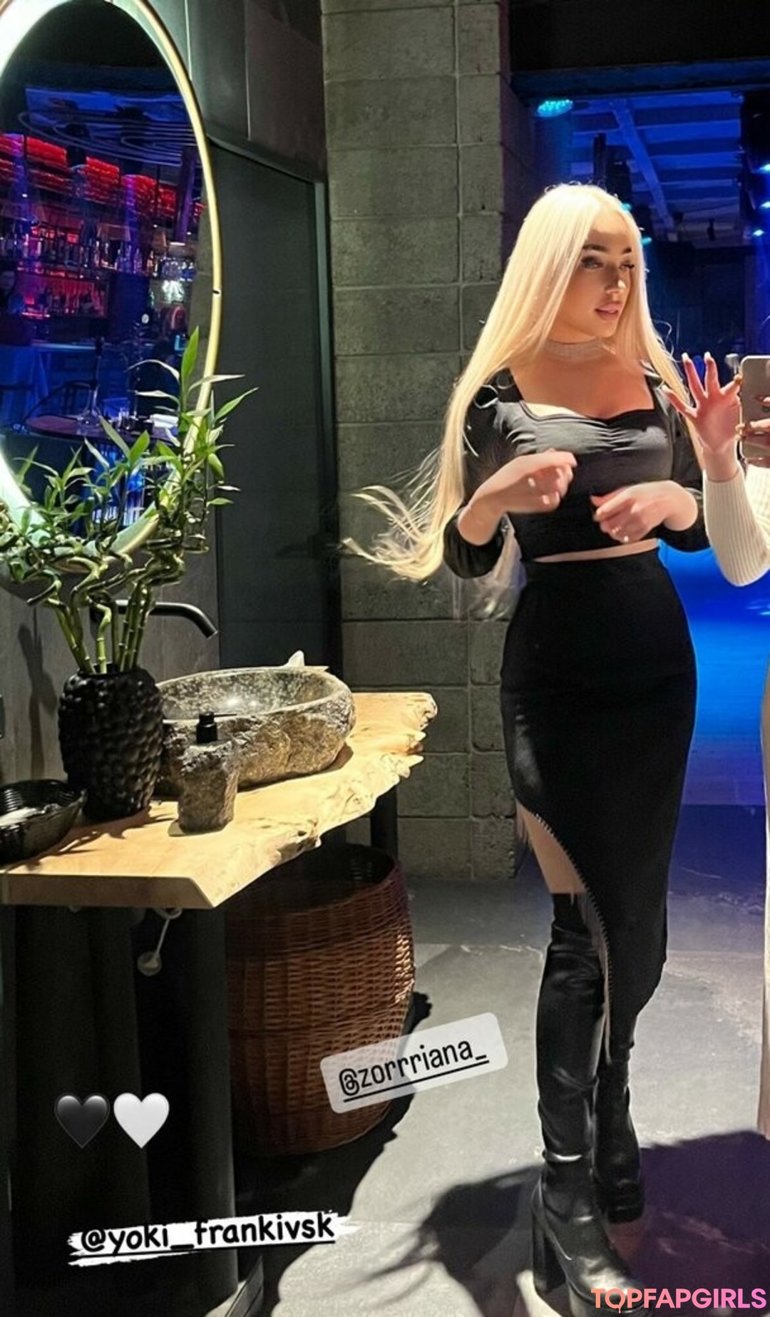 BlondieLana nude actress gallery