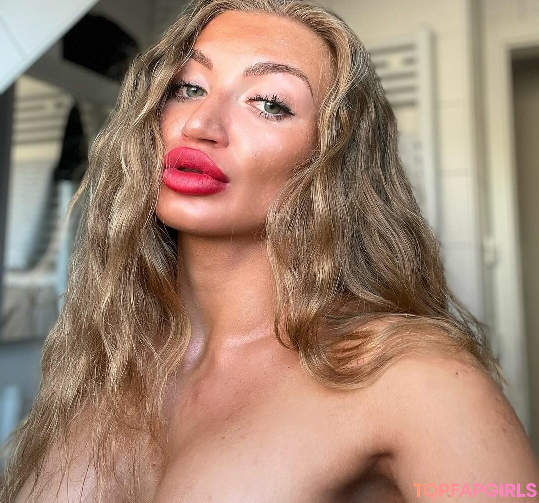 Enrica Ademi star nice image
