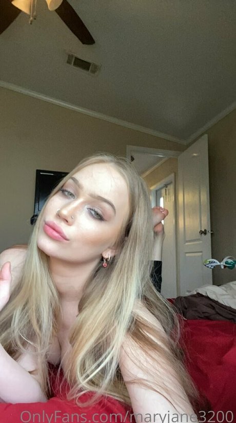 oliviacheer18 hd actress gallery