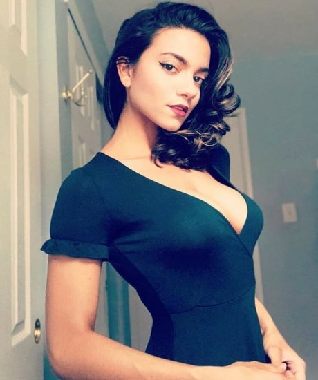 Lauren Lavera free model photos