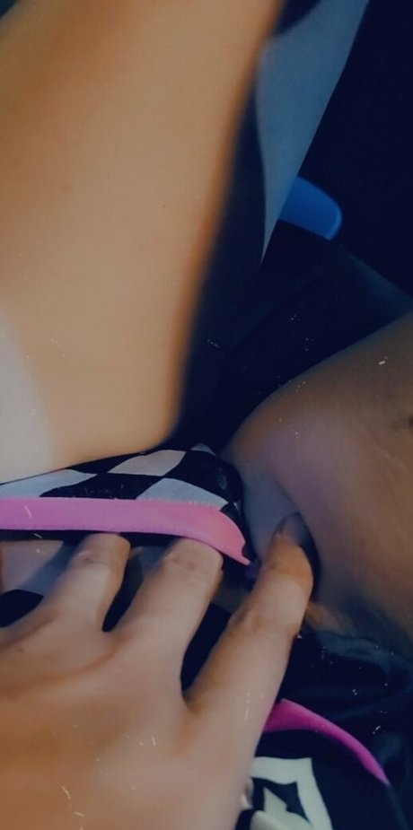 american onlyfans naked pic