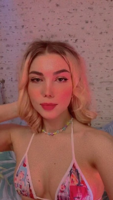 asian onlyfans pretty photo