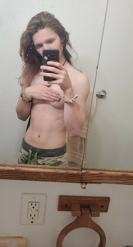 RainieBun beautiful pornstar img