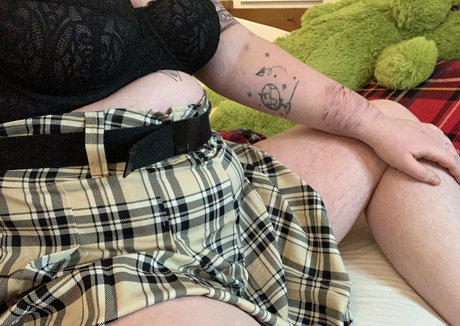 cherry cherub model pretty images