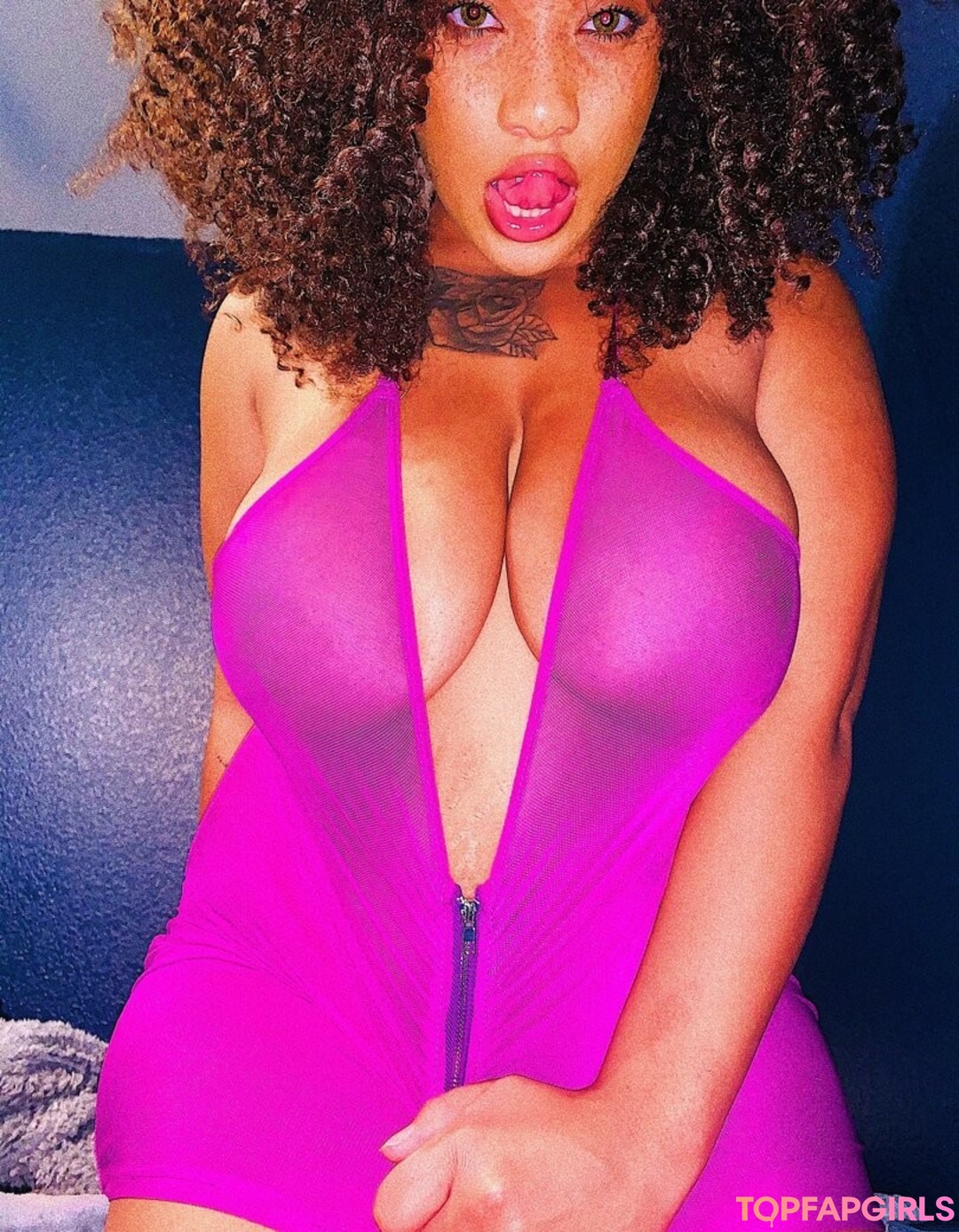 raynellemariah model pornographic galleries