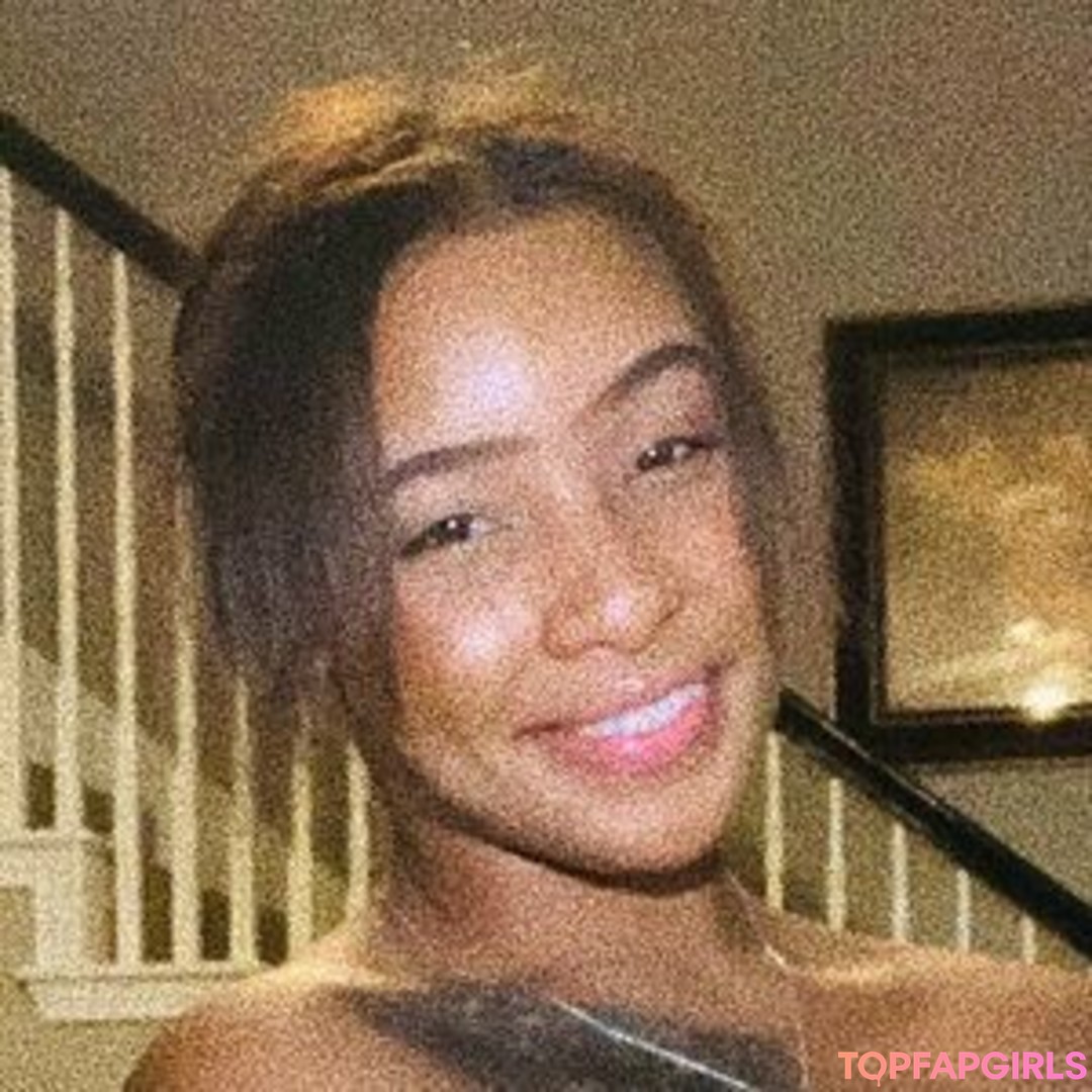 raynellemariah star exclusive pictures