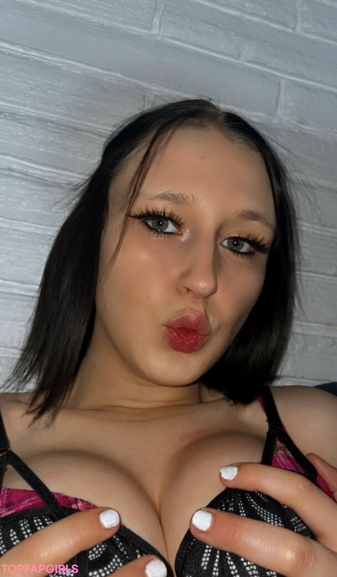 madithebaddiiii star sexy images
