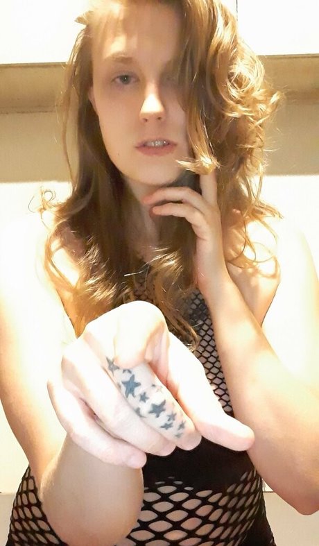 mislonglegs erotic model image