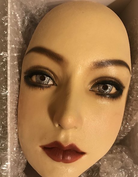 dollified art actress img