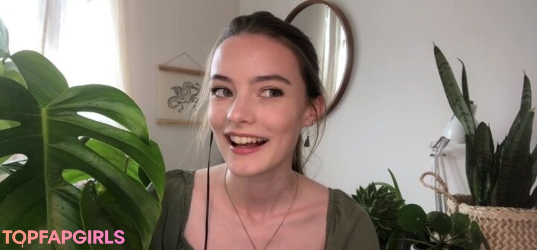 Delicate ASMR nudes star pics