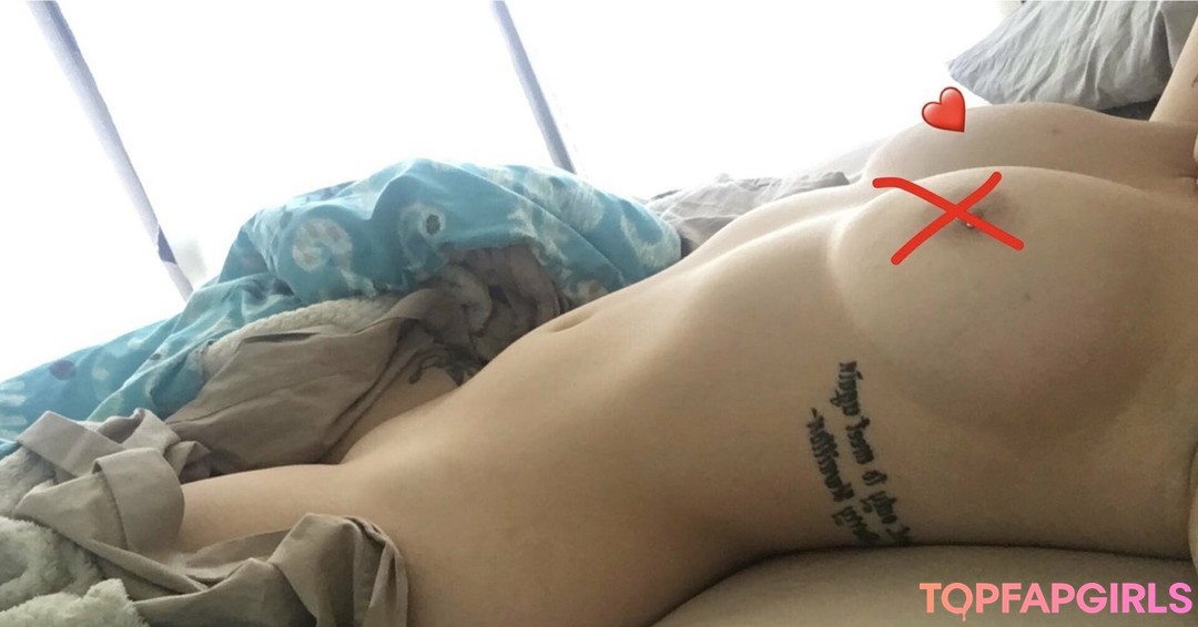 scarletfayx model top img
