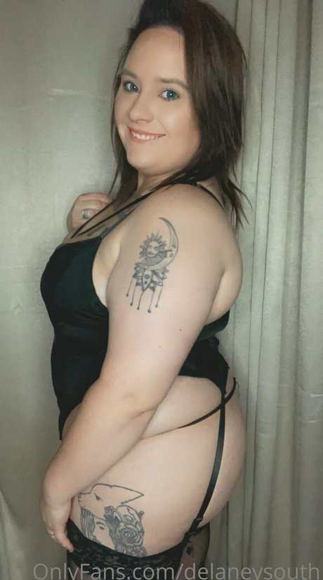 delaneysouth naked actress image