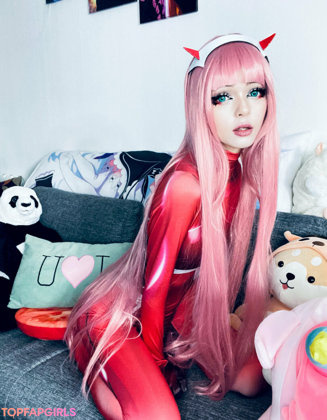 madness alice model exclusive pictures