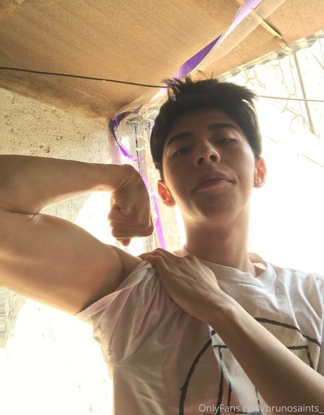 brunosaints_ top profile image
