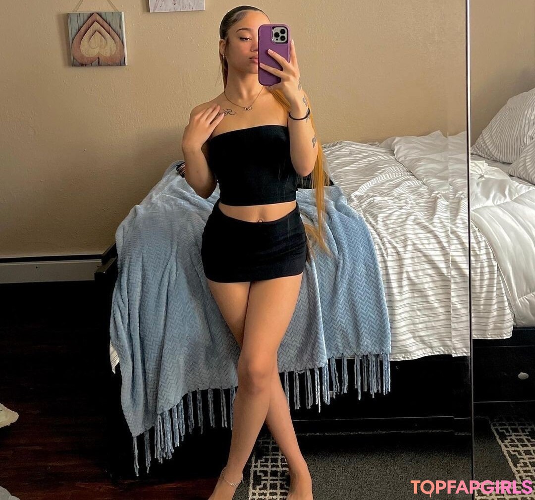 kindlykileyy naked star galleries