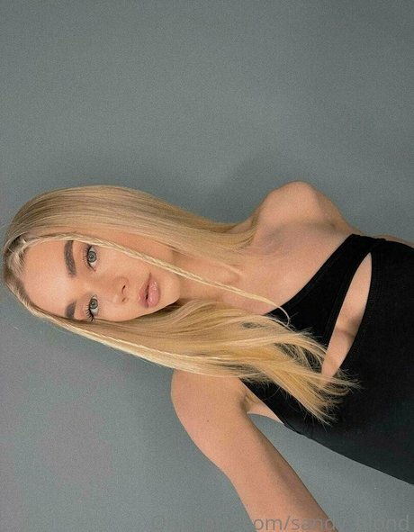 blonde secretary onlyfans erotic galleries