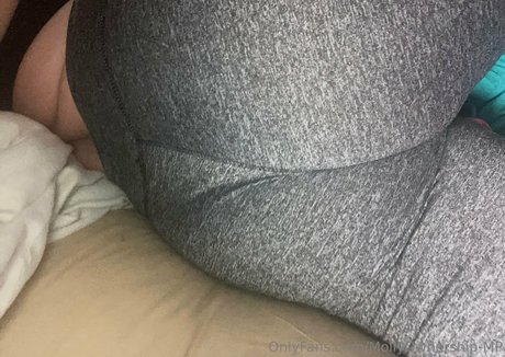 mollyperkoset model free pics