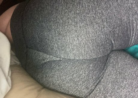 mollyperkoset free actress image