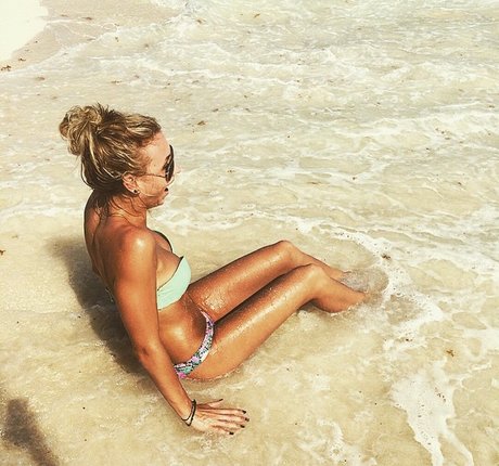 mature blonde onlyfans art nude gallery