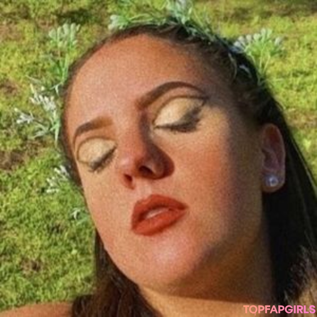 iam elodiebrn model pretty pictures