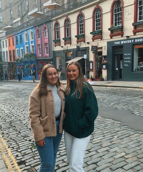 sisters onlyfans exclusive photo