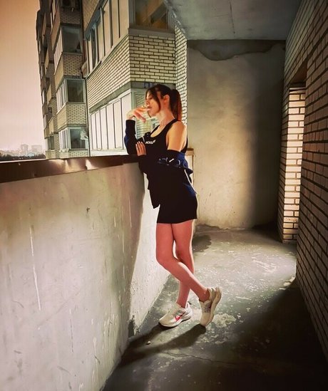 Foxyirene hd star photo