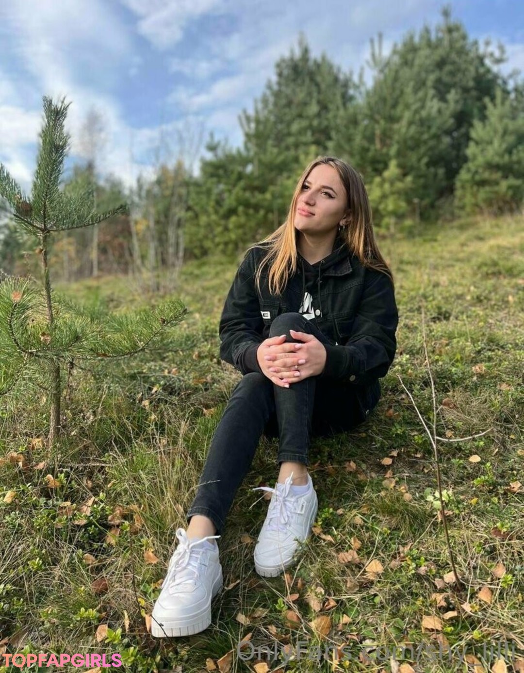shy lilli top star photo