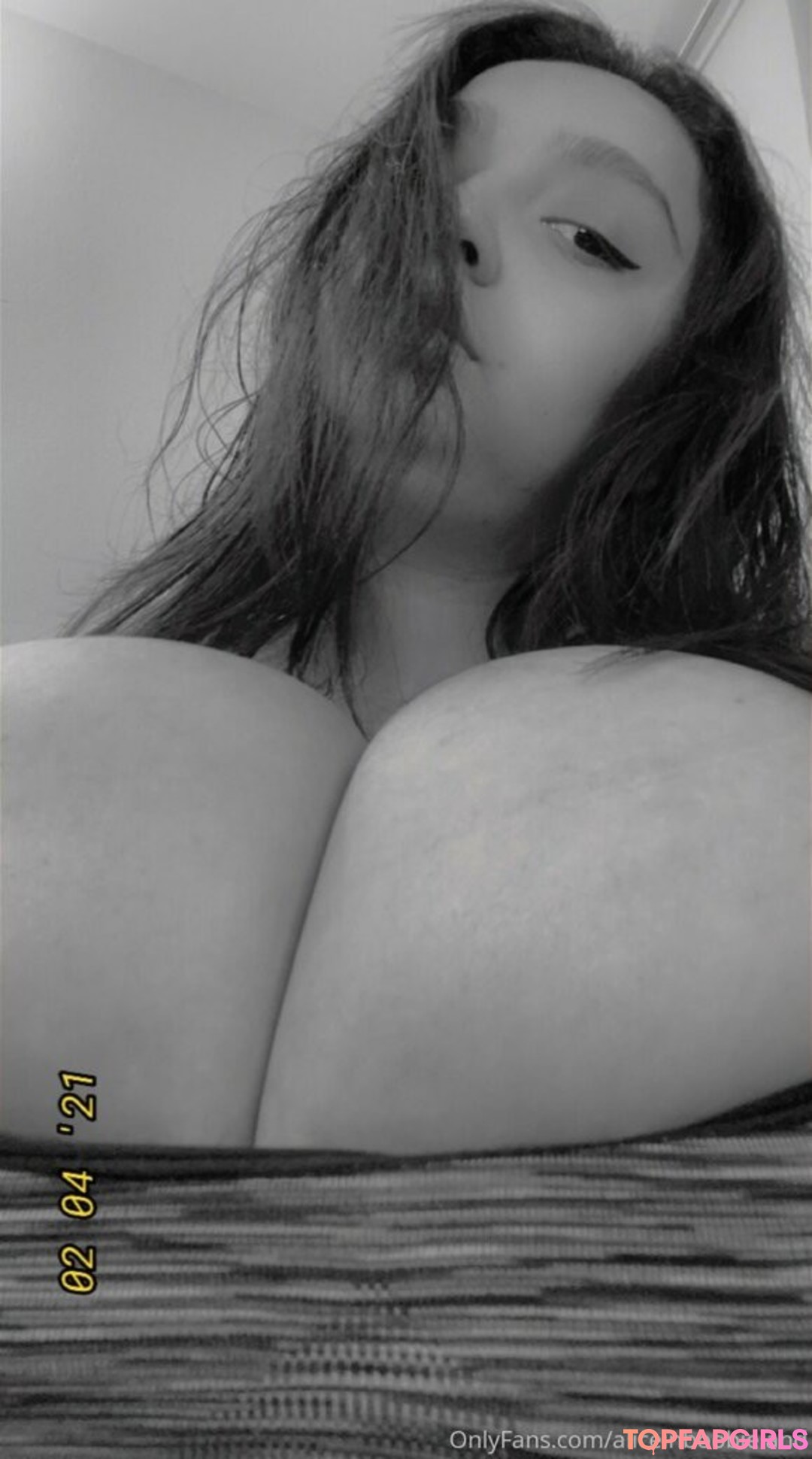 aliceinboobieland hot actress img