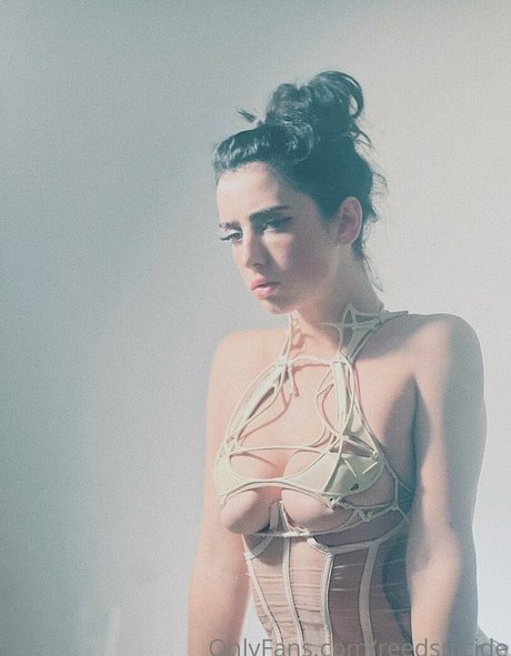 Reedsuicide porn actress archive