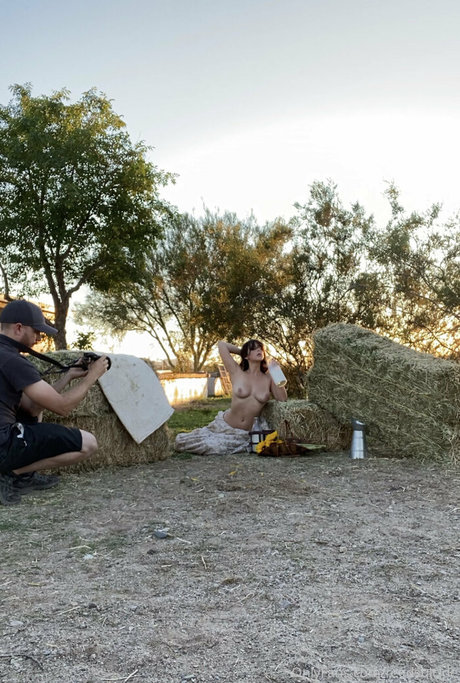 Reedsuicide nude pornstar pictures