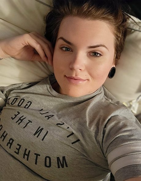 wiggyressx nude star image