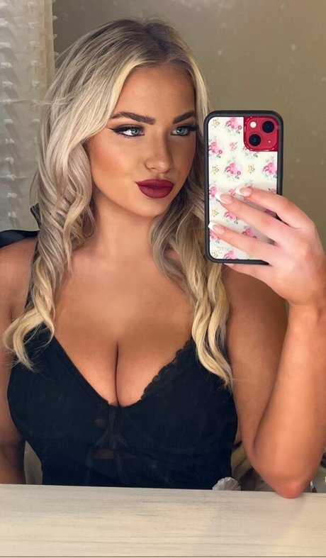 skinny big tits onlyfans sexy pics