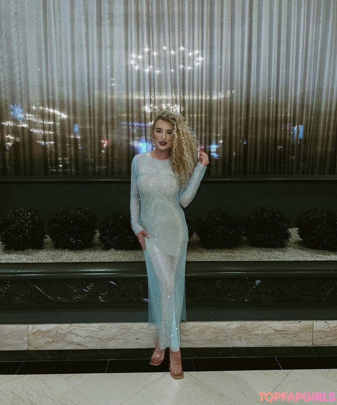 Caroline Wall hot pornstar images