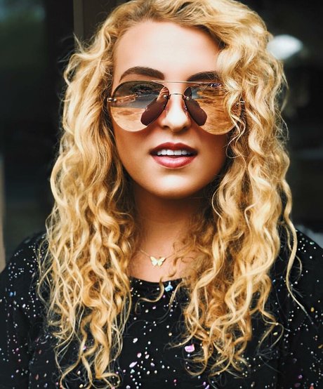 big tits skinny onlyfans top photos