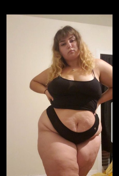 fatassgoddess porn model pic