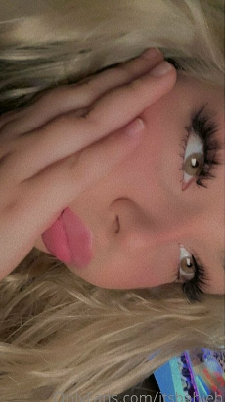 itsbabieh model nude pic