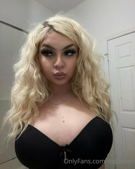 itsbabieh model nice photo