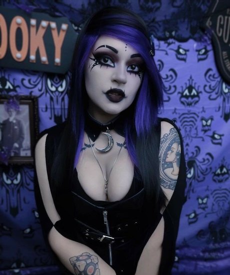 Nightmarekittykat star beautiful pics