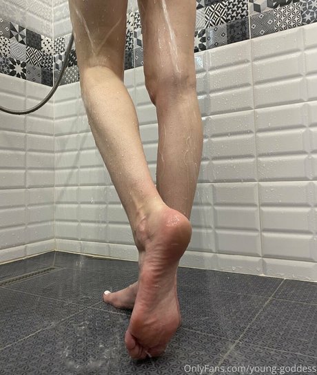 young goddess pretty model galleries