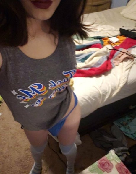 lemmonpussy model nice picture