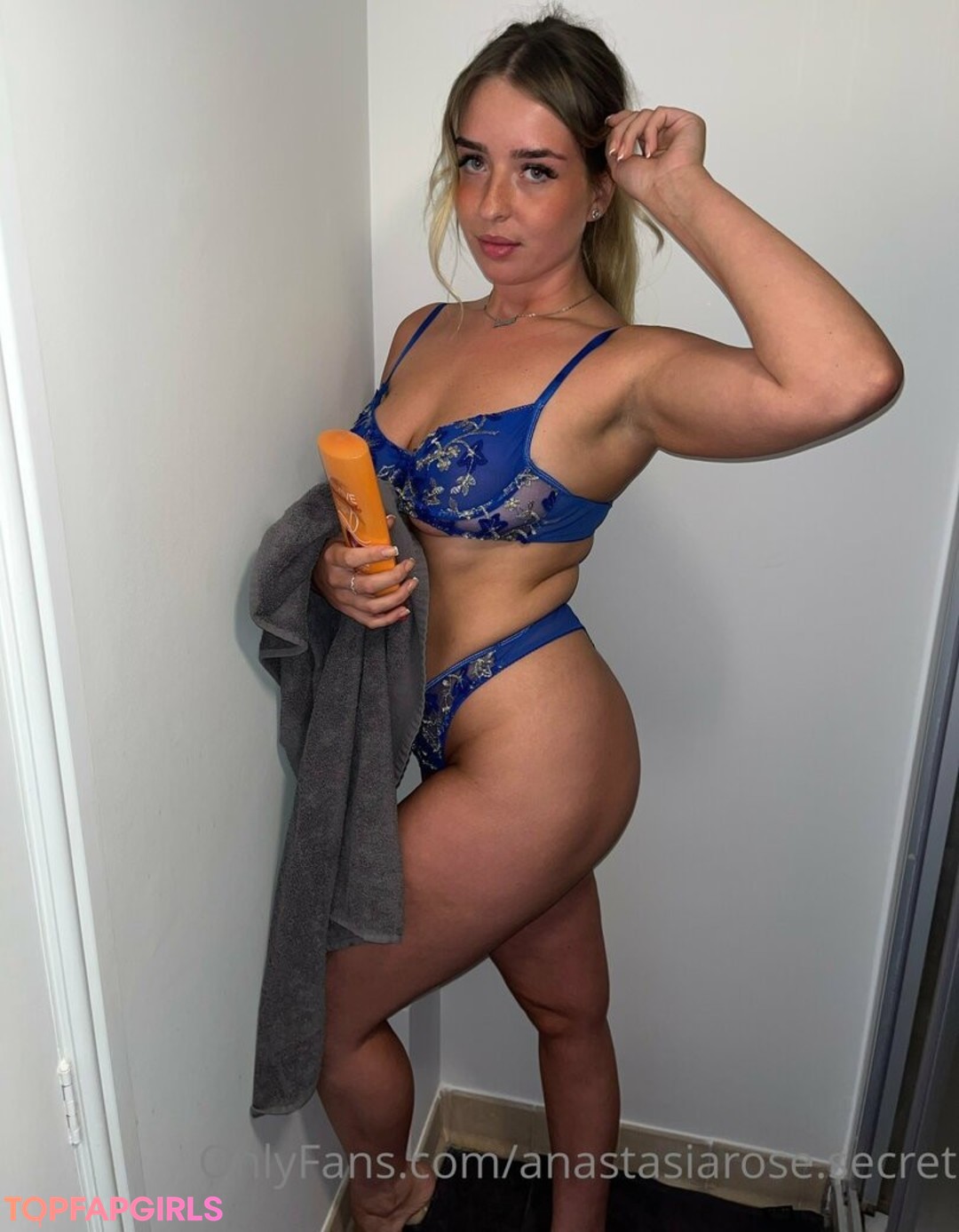 italian milf onlyfans free porn gallery