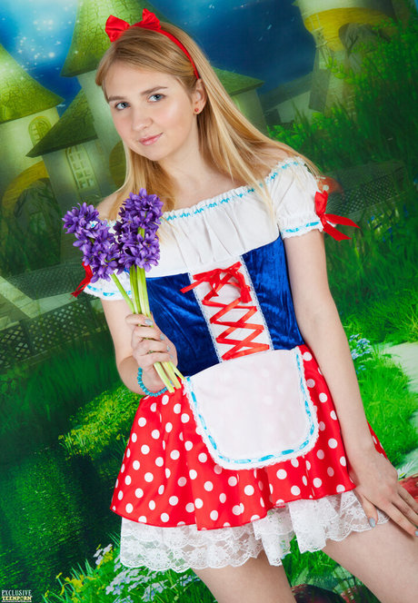 gloryhole wife onlyfans adult pic