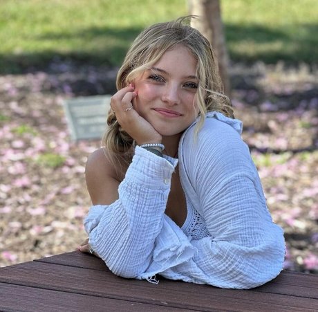 amateur shemale onlyfans porn photos