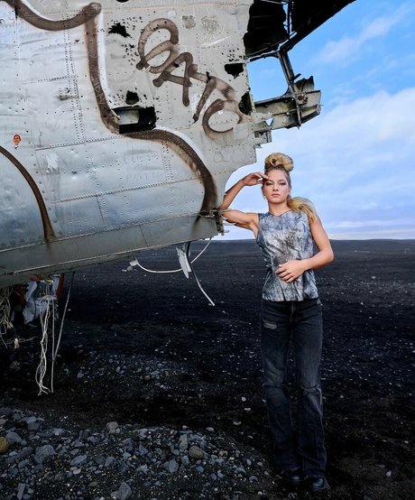 mature blonde onlyfans sexy pic