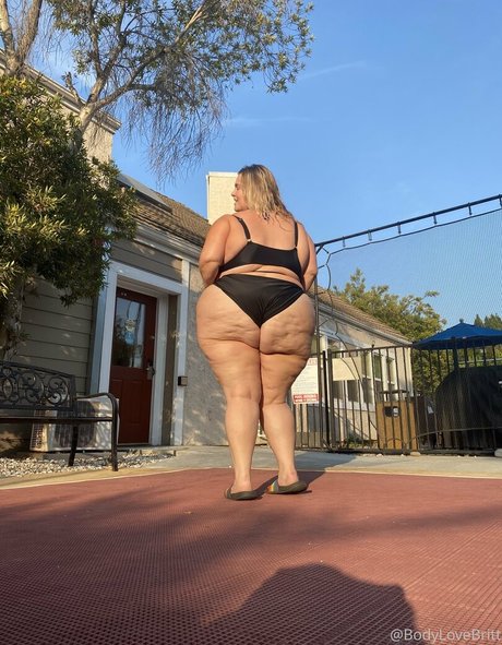 glamour onlyfans hot image